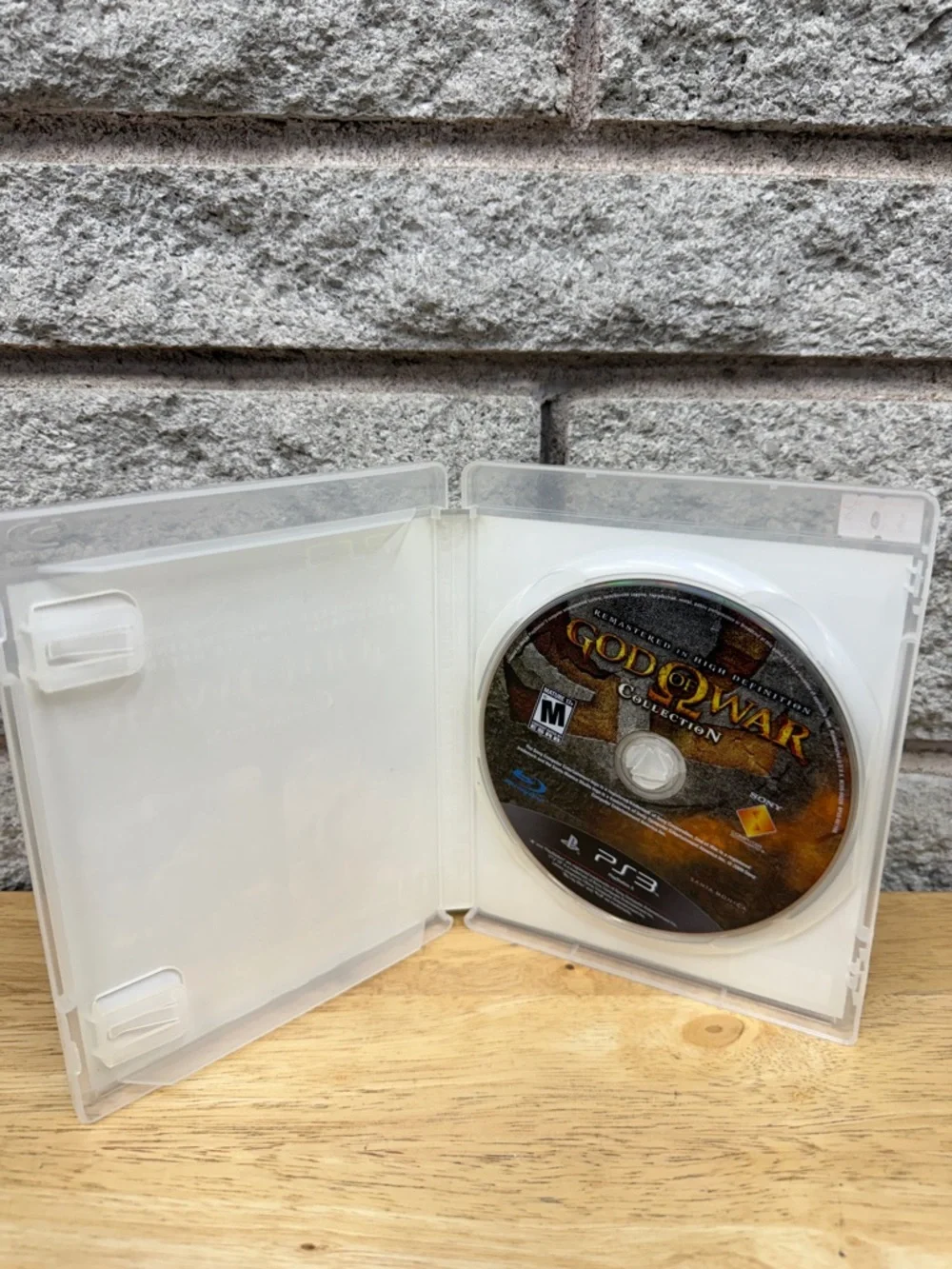 Sony PS3 God of War Collection - Black & Gold Cover Art - Picture 3 of 3